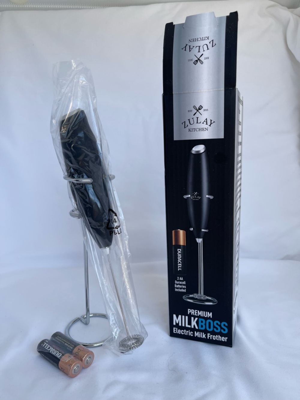 Zulay Kitchen Premium Milk Boss Milk Frother w/ Stand Black Battery Powered New